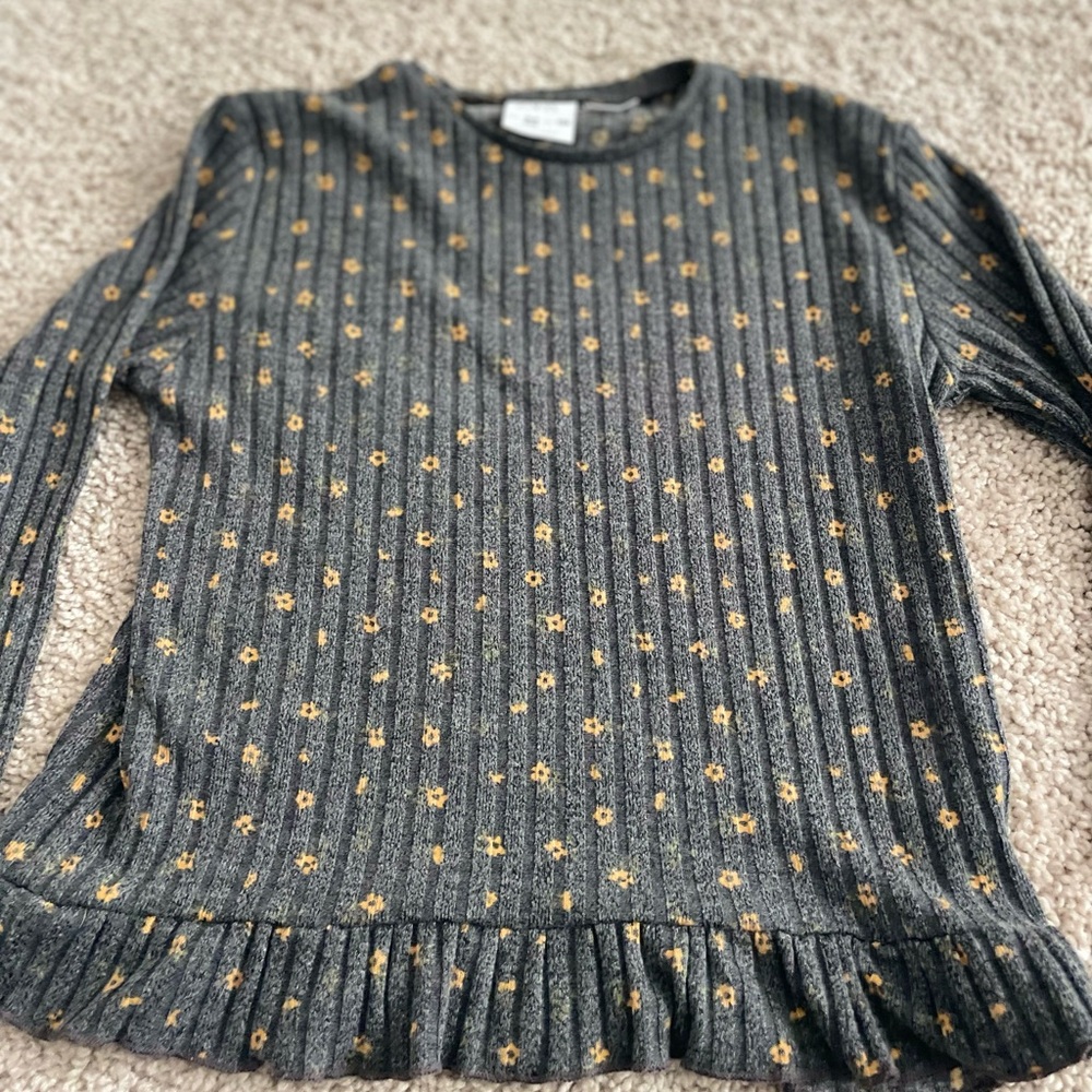 Zara Kids Charcoal Top with Gold Floral Accents Size 3-4 NWOT